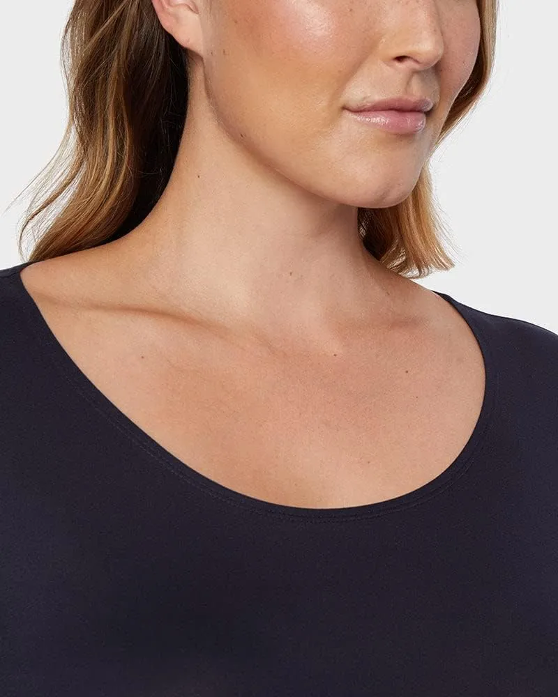 32 Degrees Women's Lightweight Baselayer Scoop Top | Long Sleeve | Form Fitting | 4-Way Stretch | Thermal